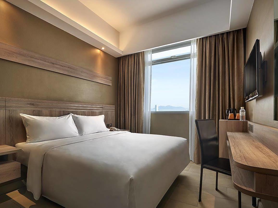 Отель Cititel Express Penang Джорджтаун Экстерьер фото